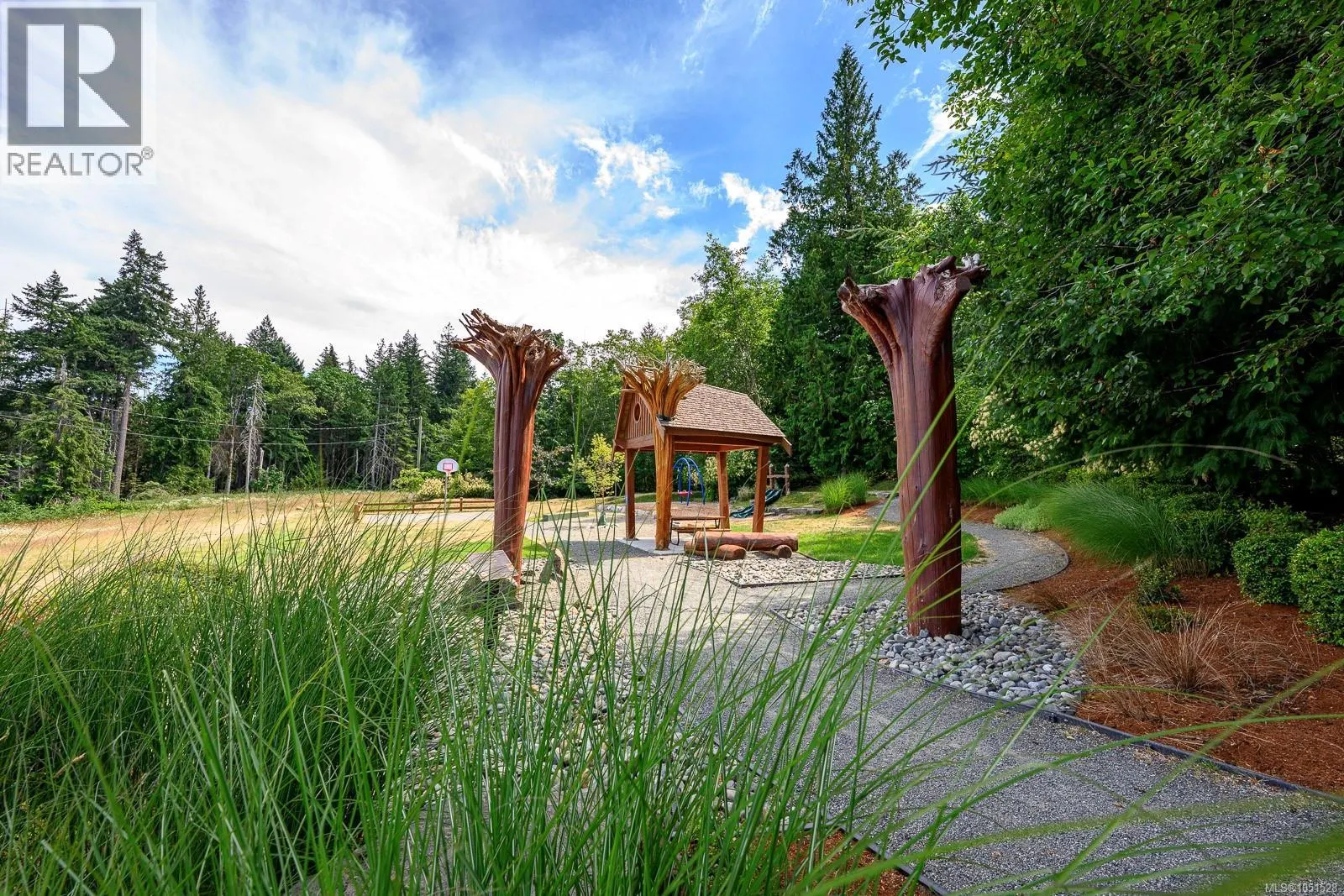 4530 Thompson Clarke Dr E