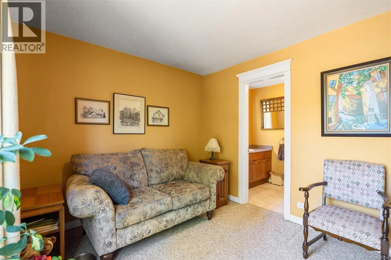 9220 East Saanich Rd