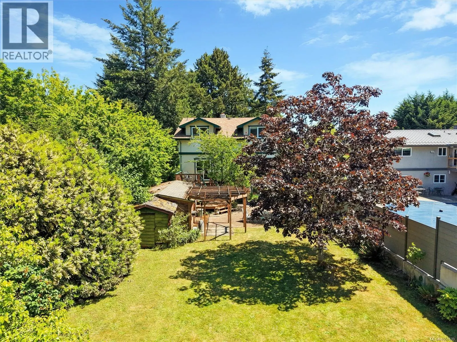 9220 East Saanich Rd