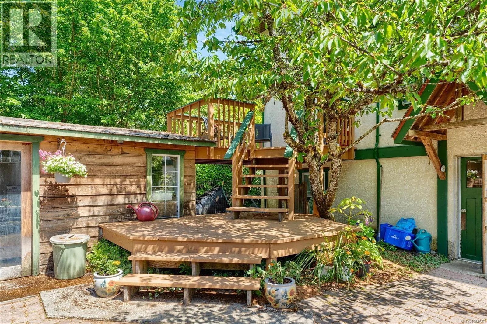 9220 East Saanich Rd