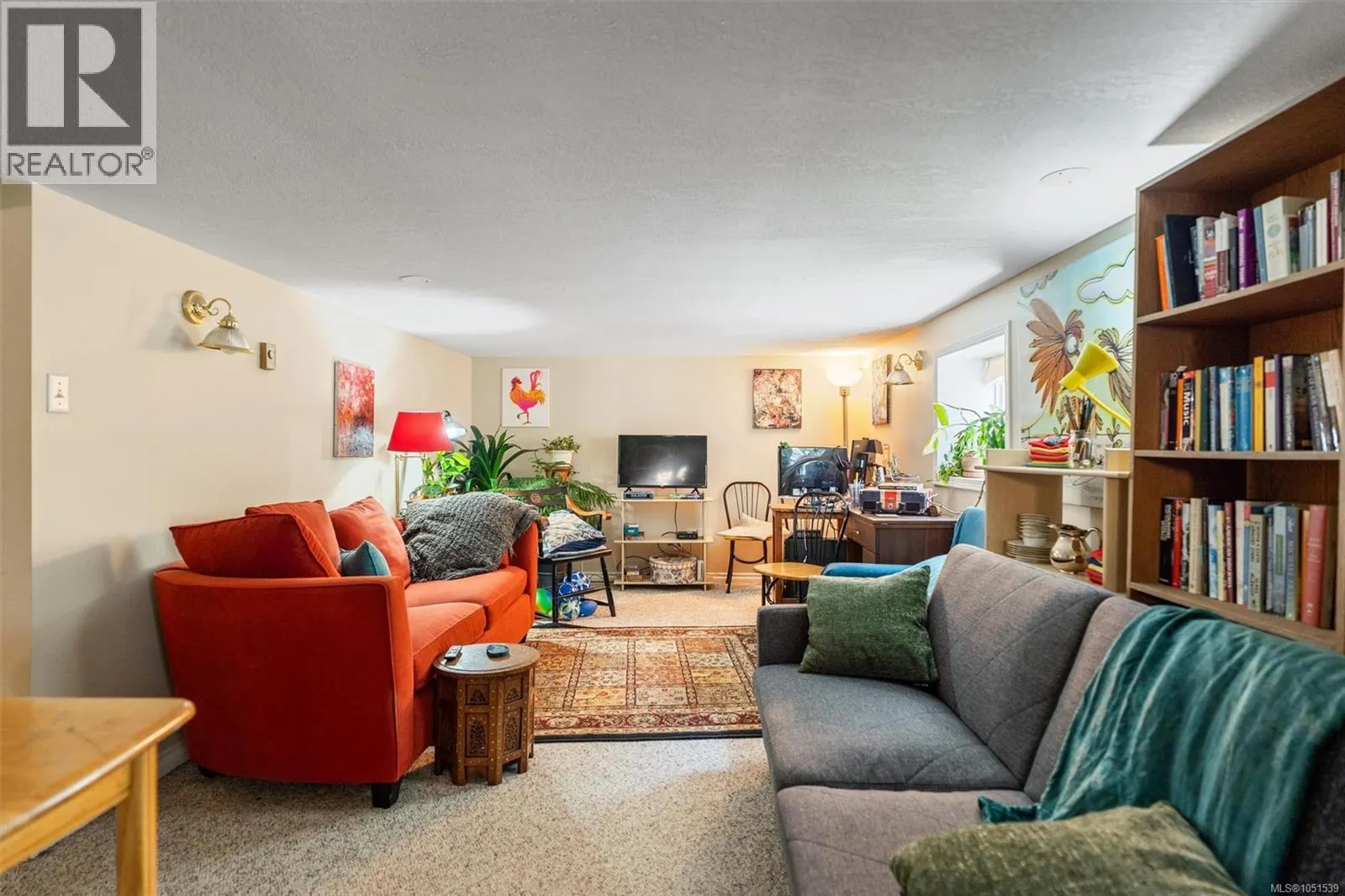 9220 East Saanich Rd