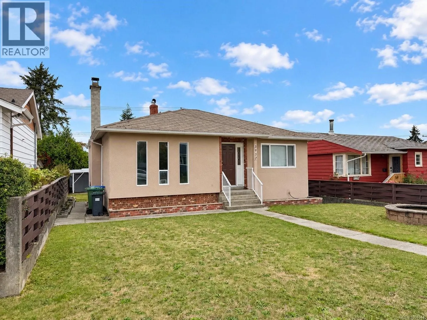 3932 4th Ave