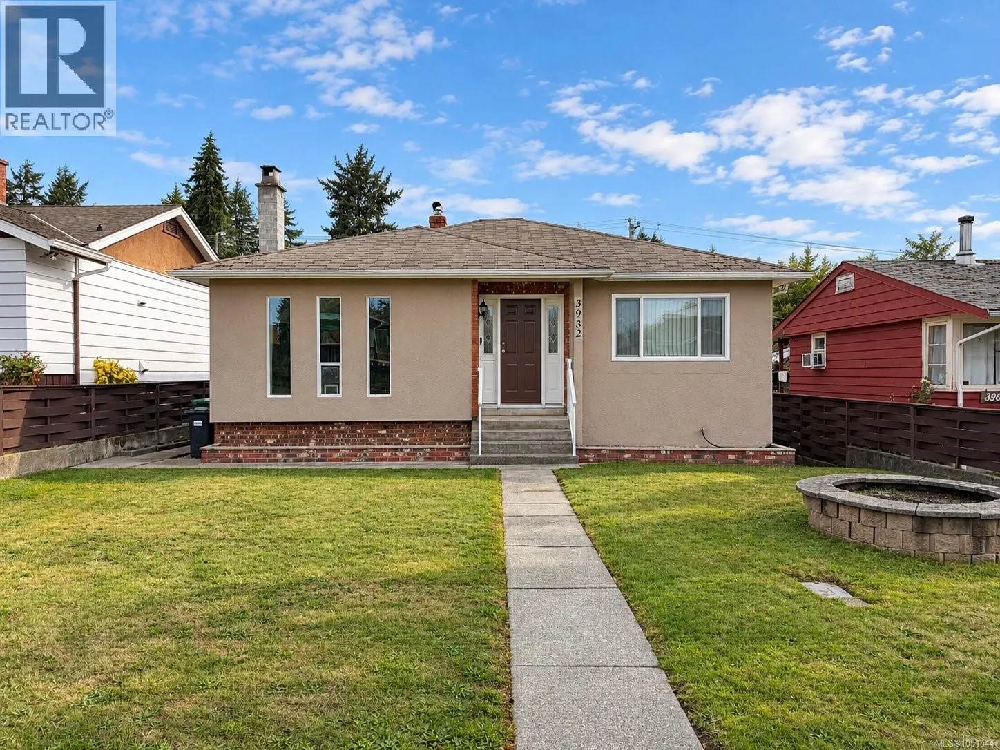 3932 4th Ave