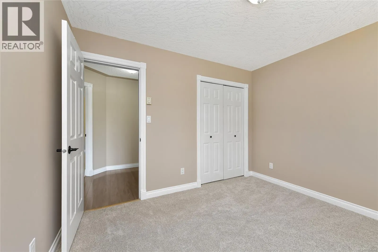 585 HANSEN Ave
