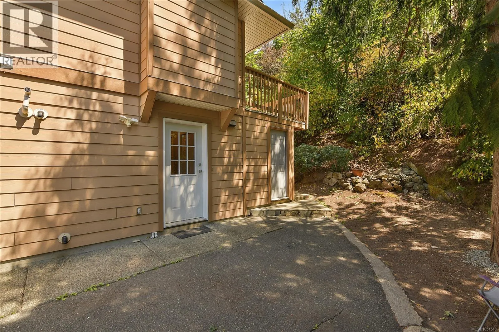 585 HANSEN Ave