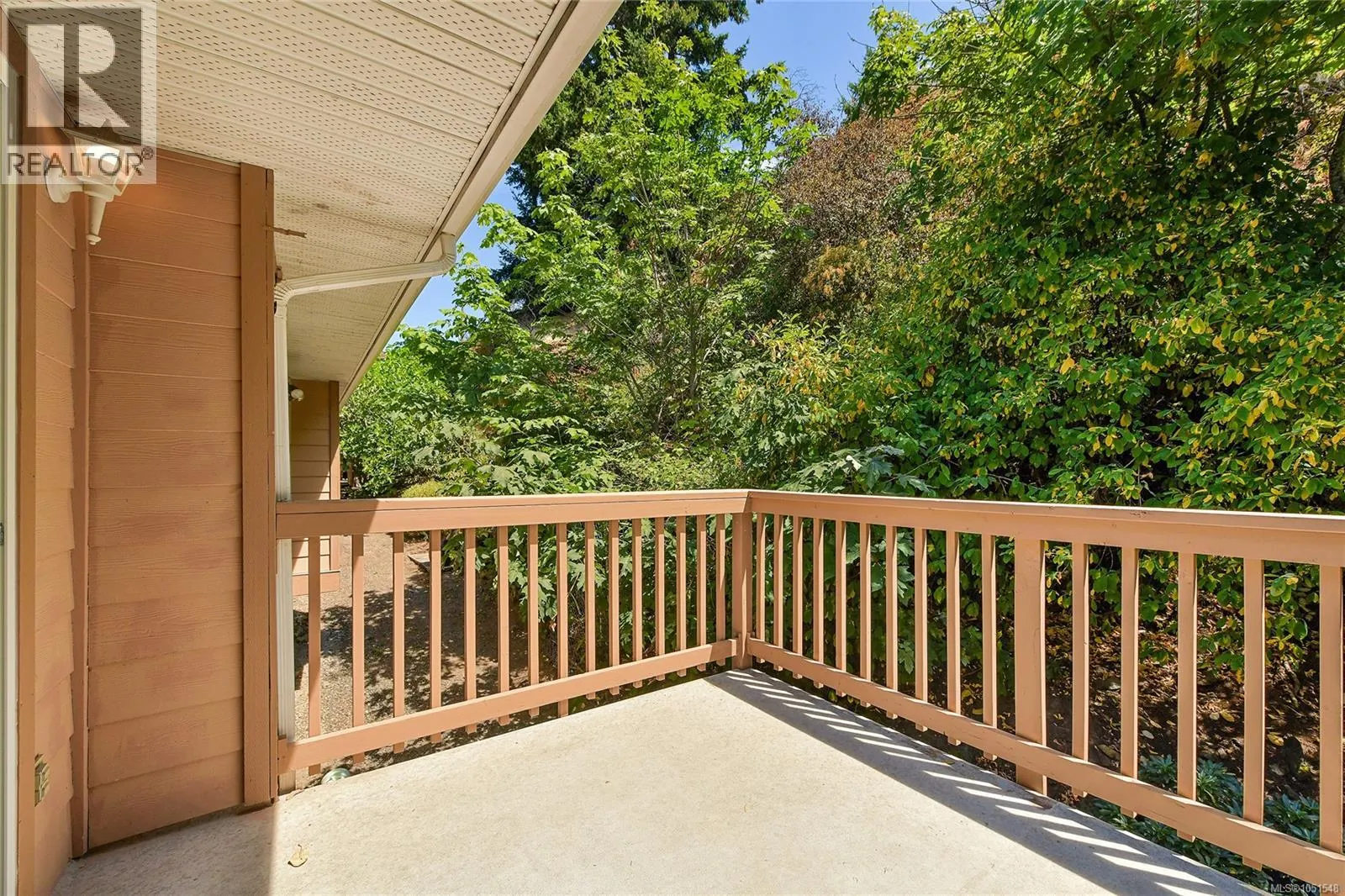 585 HANSEN Ave