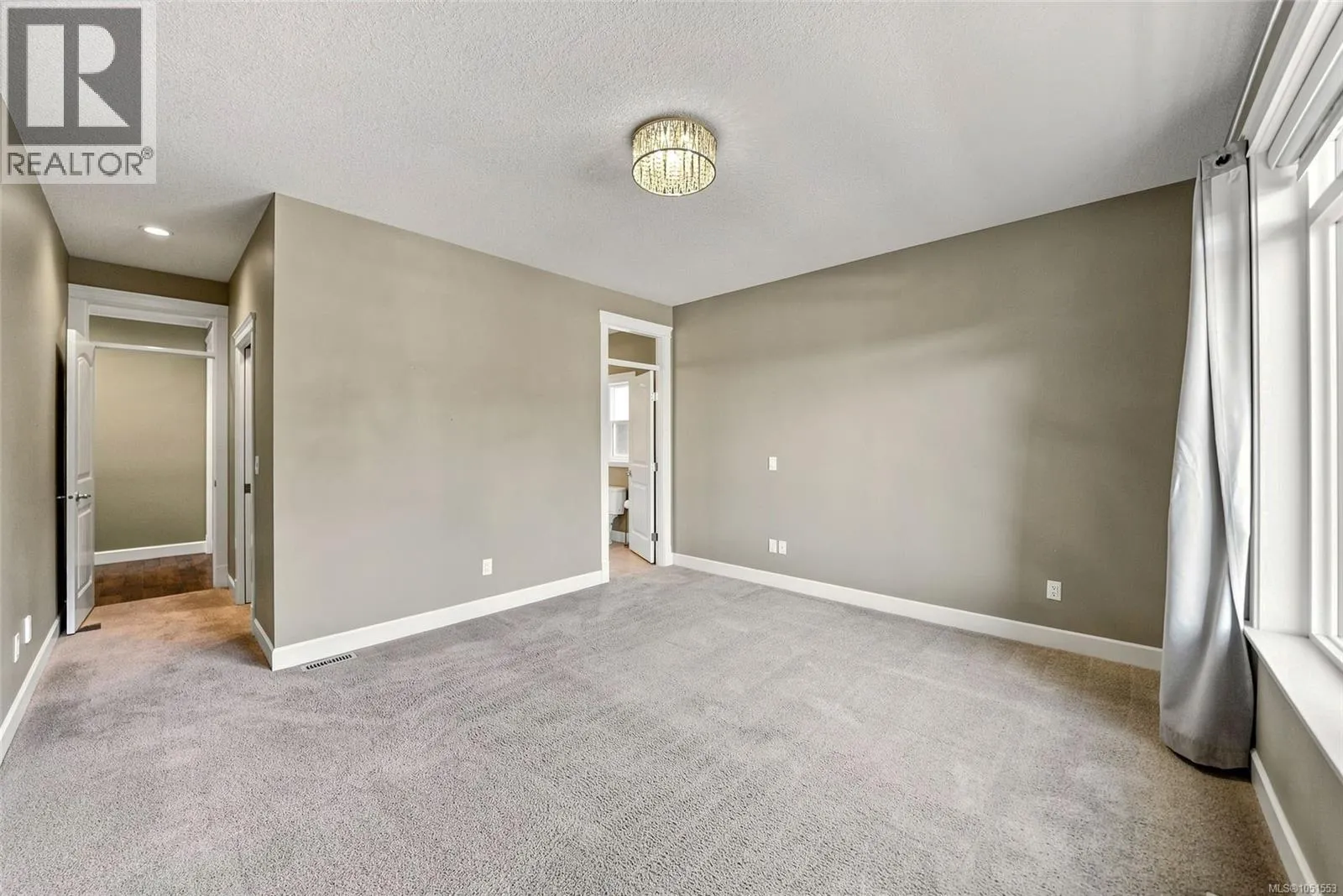341 Sunny Dr