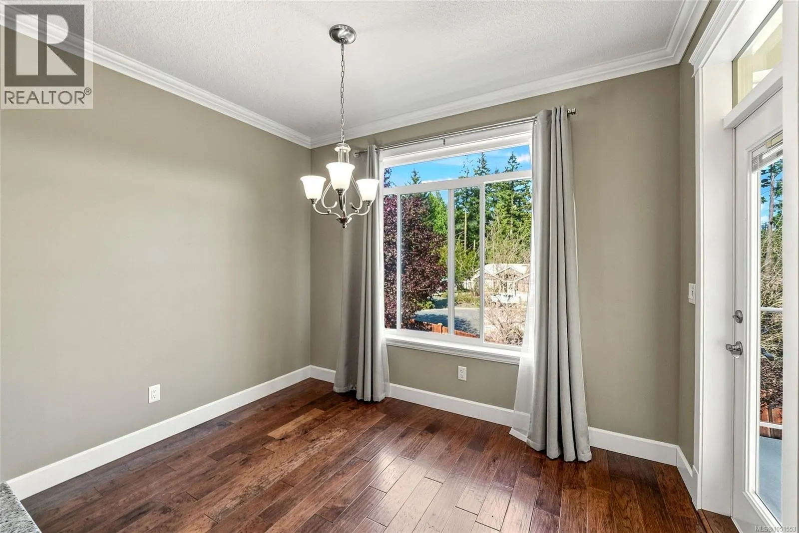 341 Sunny Dr