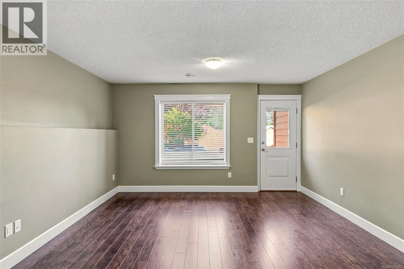 341 Sunny Dr