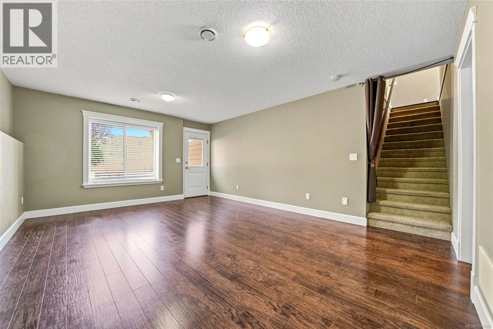 341 Sunny Dr