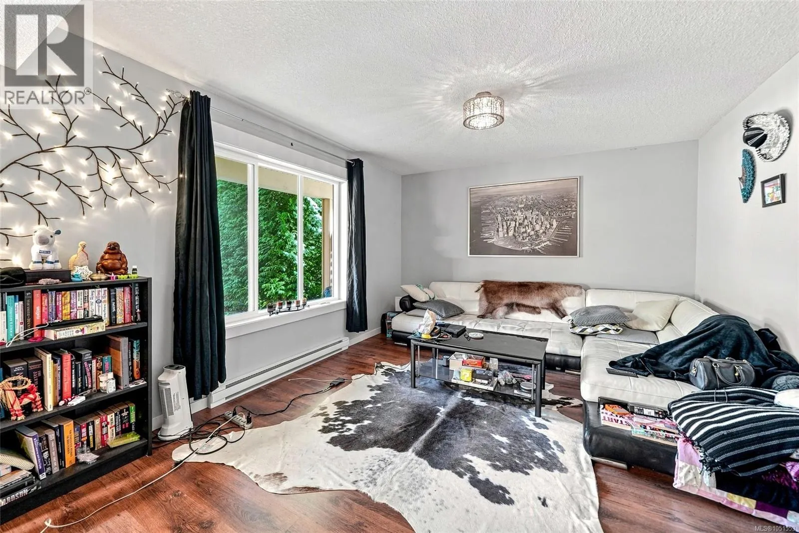 341 Sunny Dr