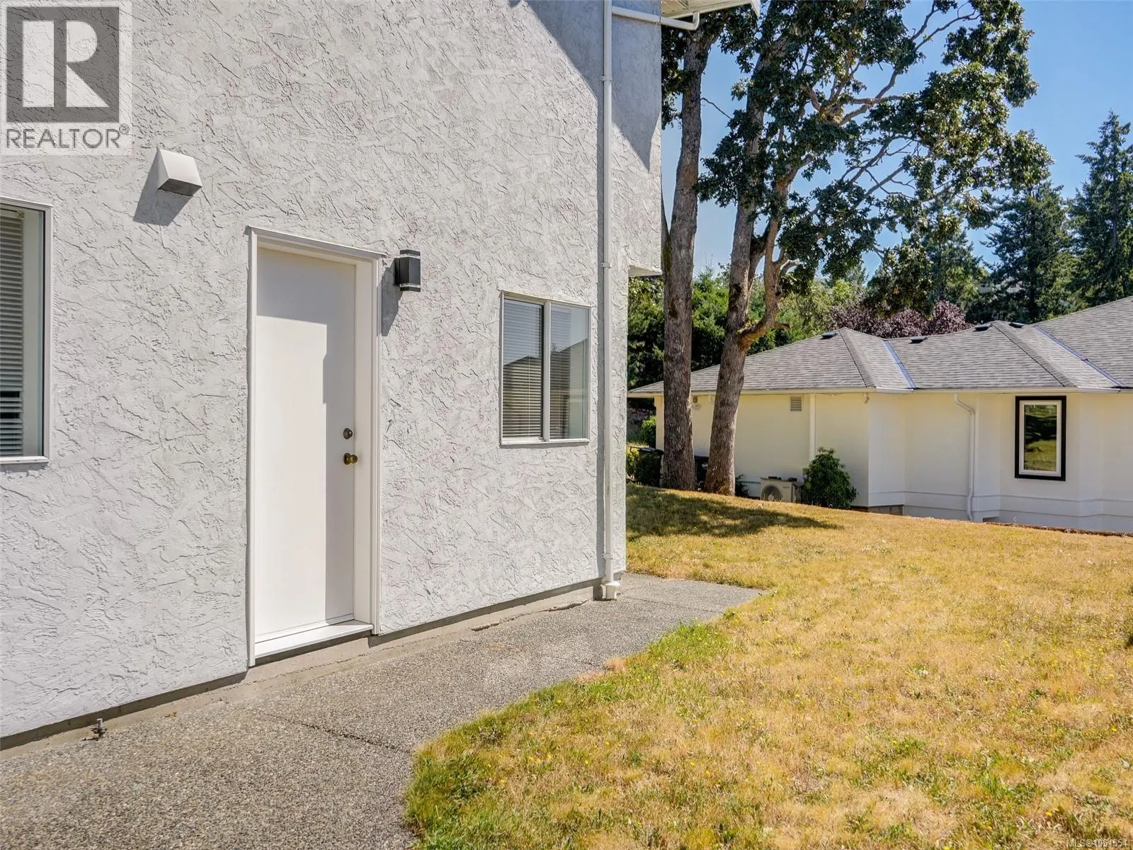 1287 Carmichael Crt