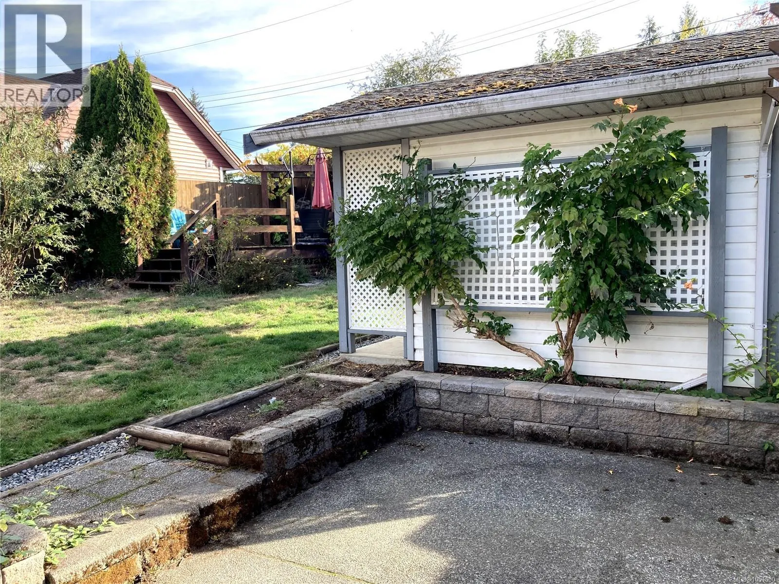 702 Hamilton Ave