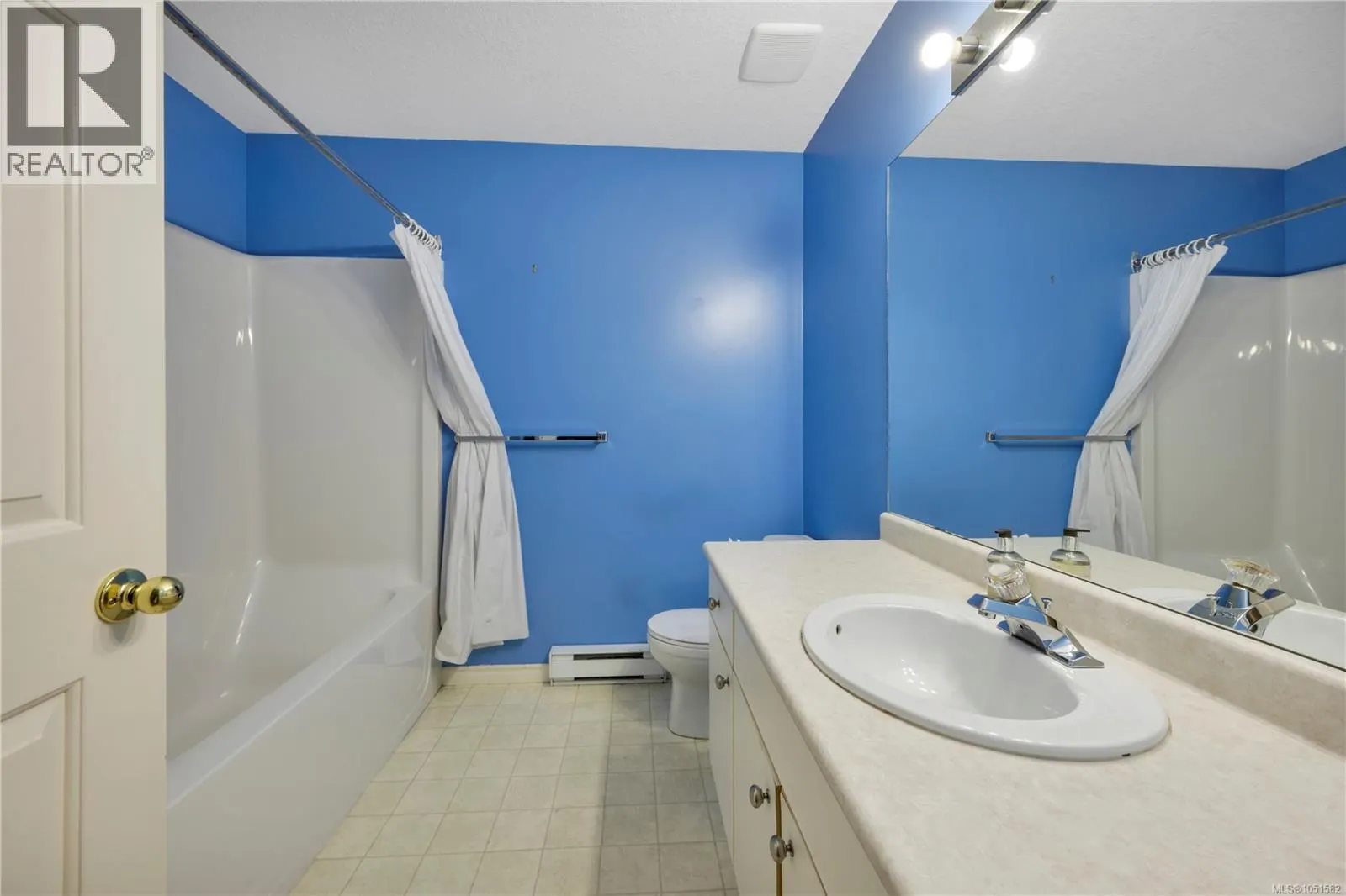4780 Fairbrook Cres
