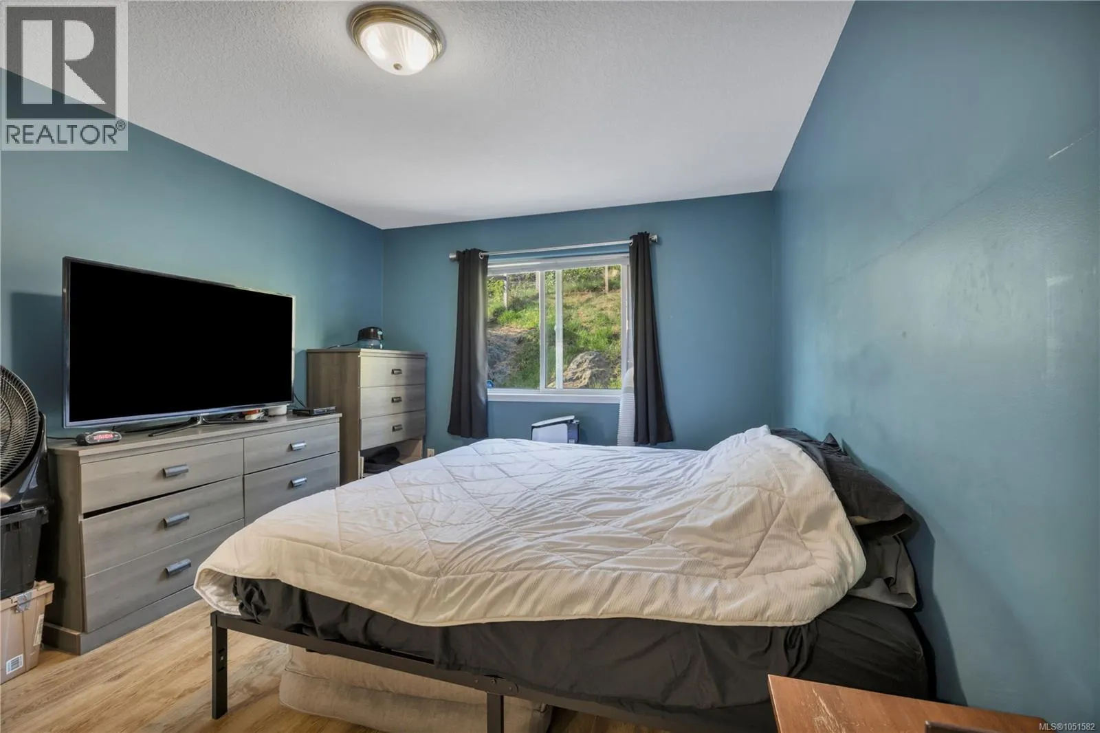 4780 Fairbrook Cres