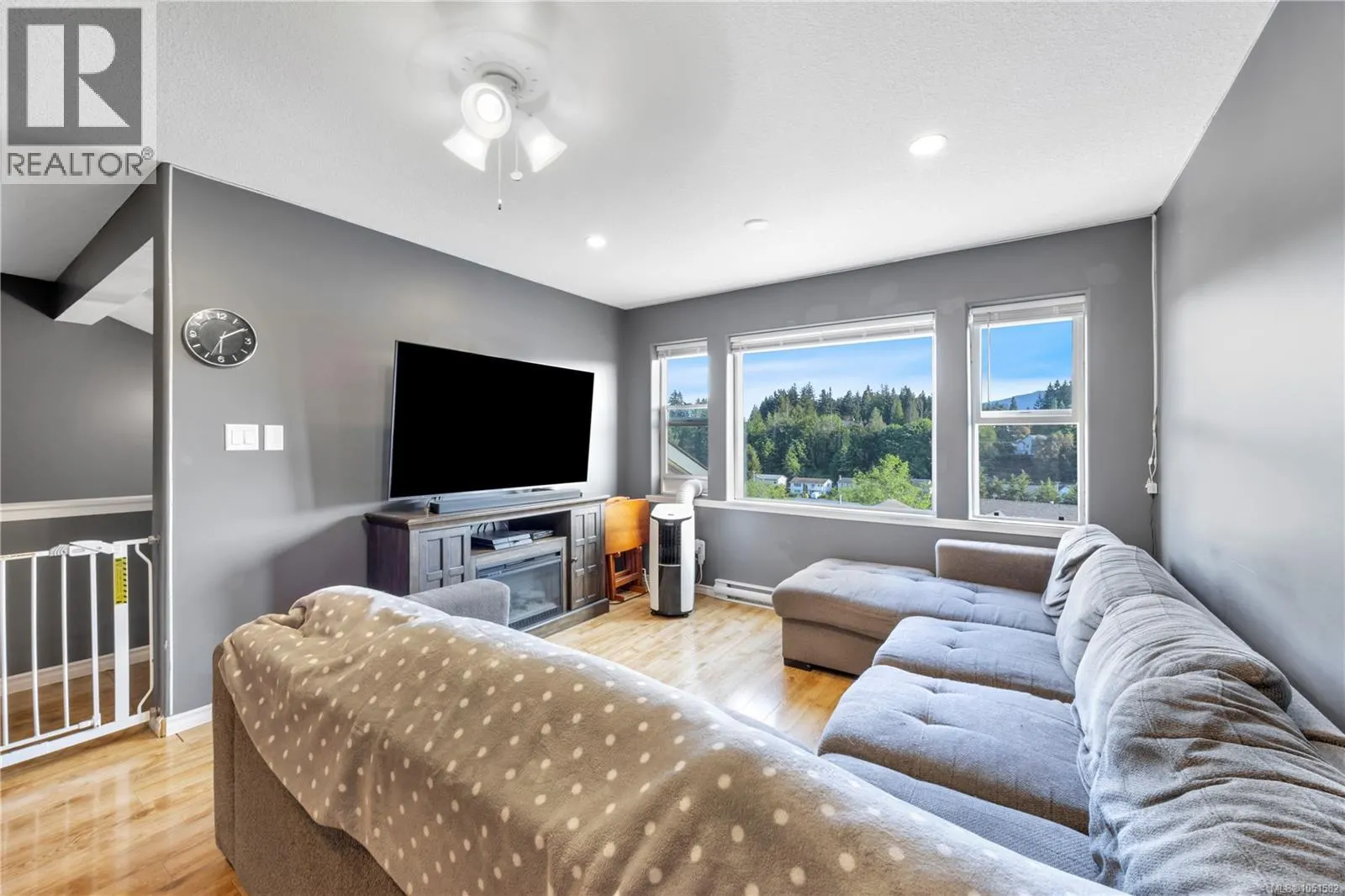 4780 Fairbrook Cres