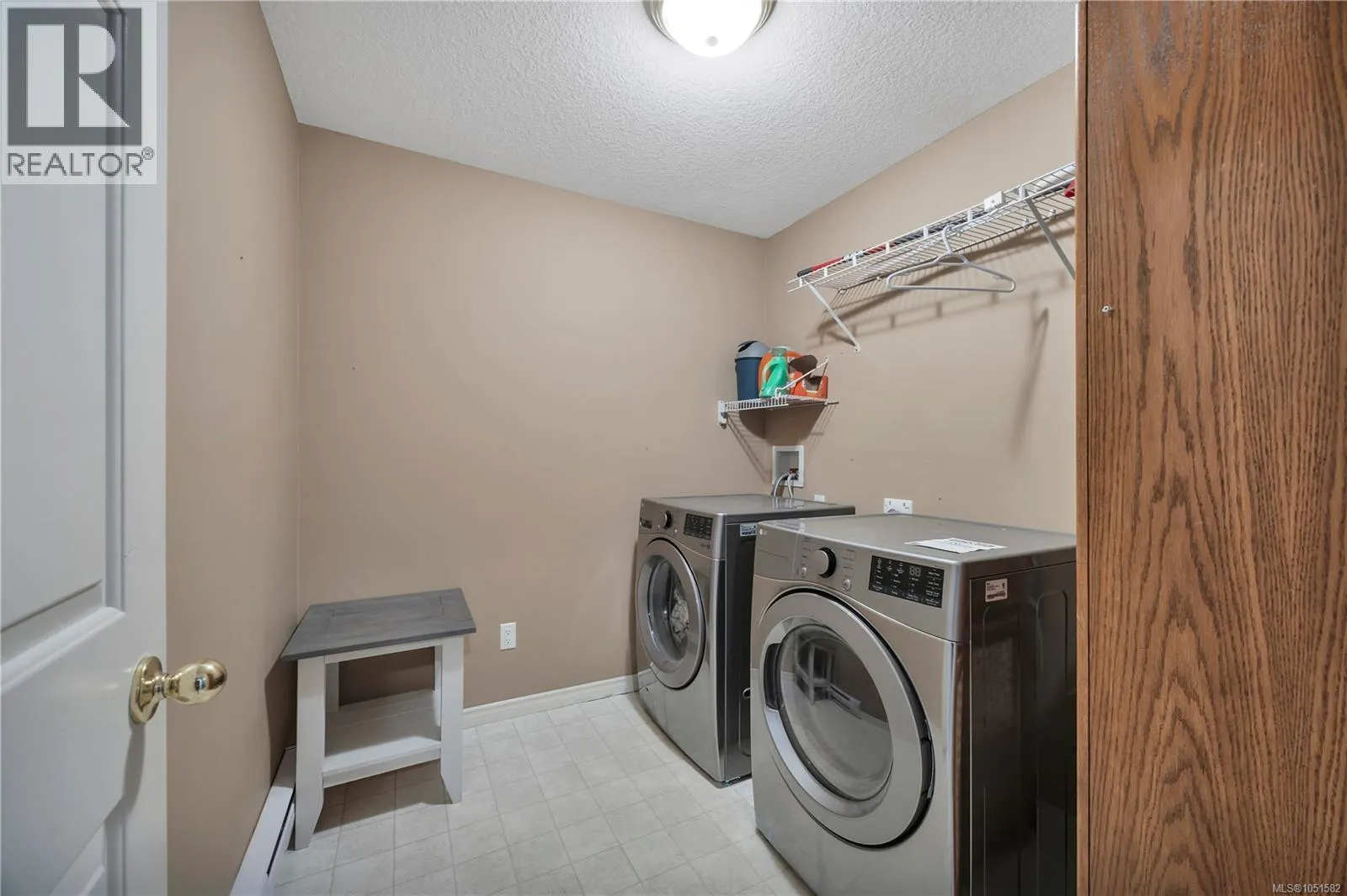 4780 Fairbrook Cres