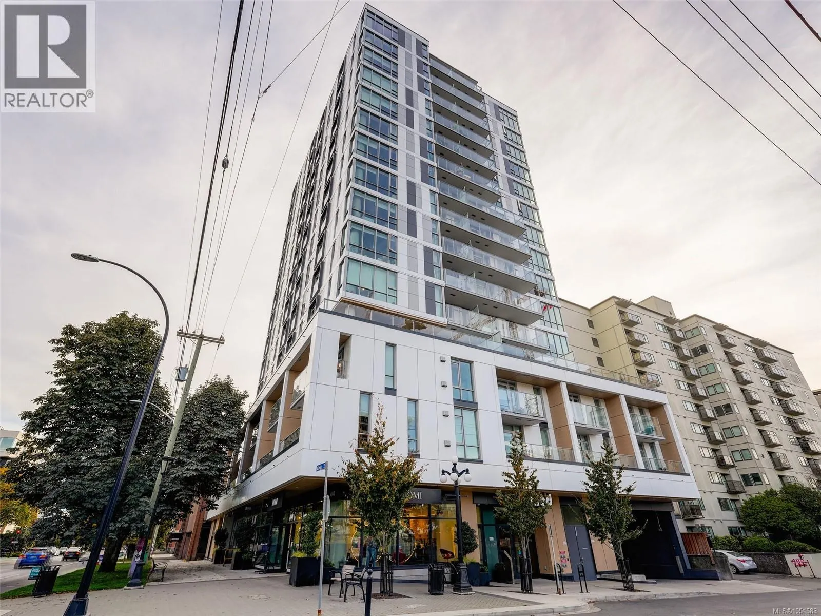 409 1097 View St