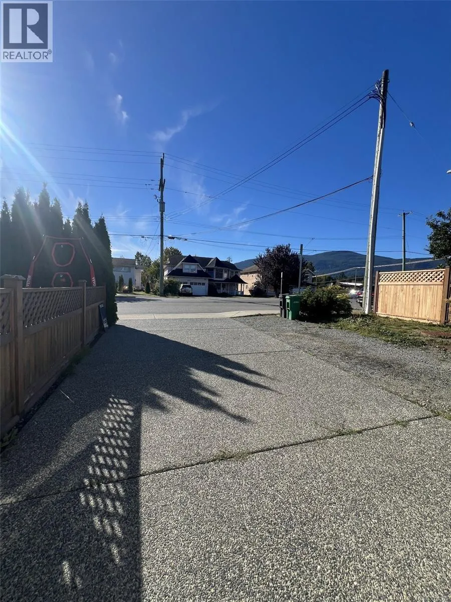 2250 Meredith Rd