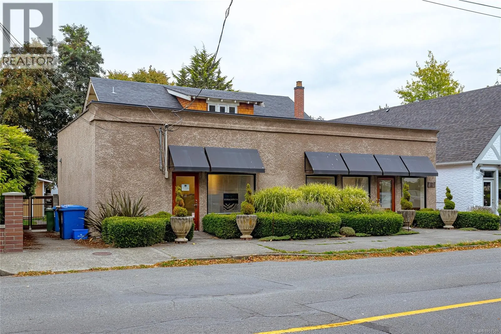 1161 Newport Ave