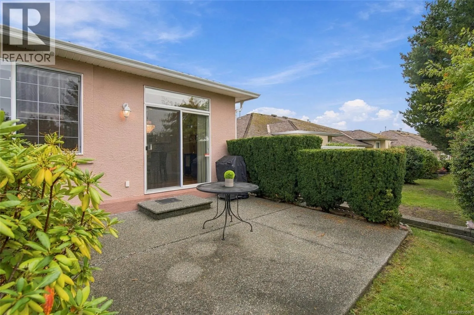 6154 Saturna Ave