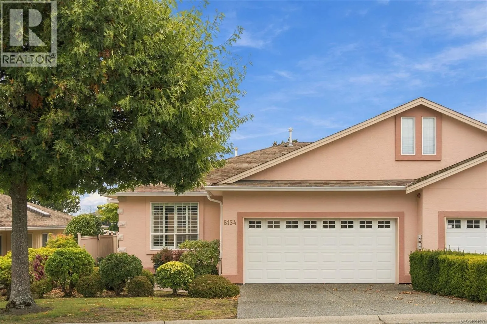 6154 Saturna Ave