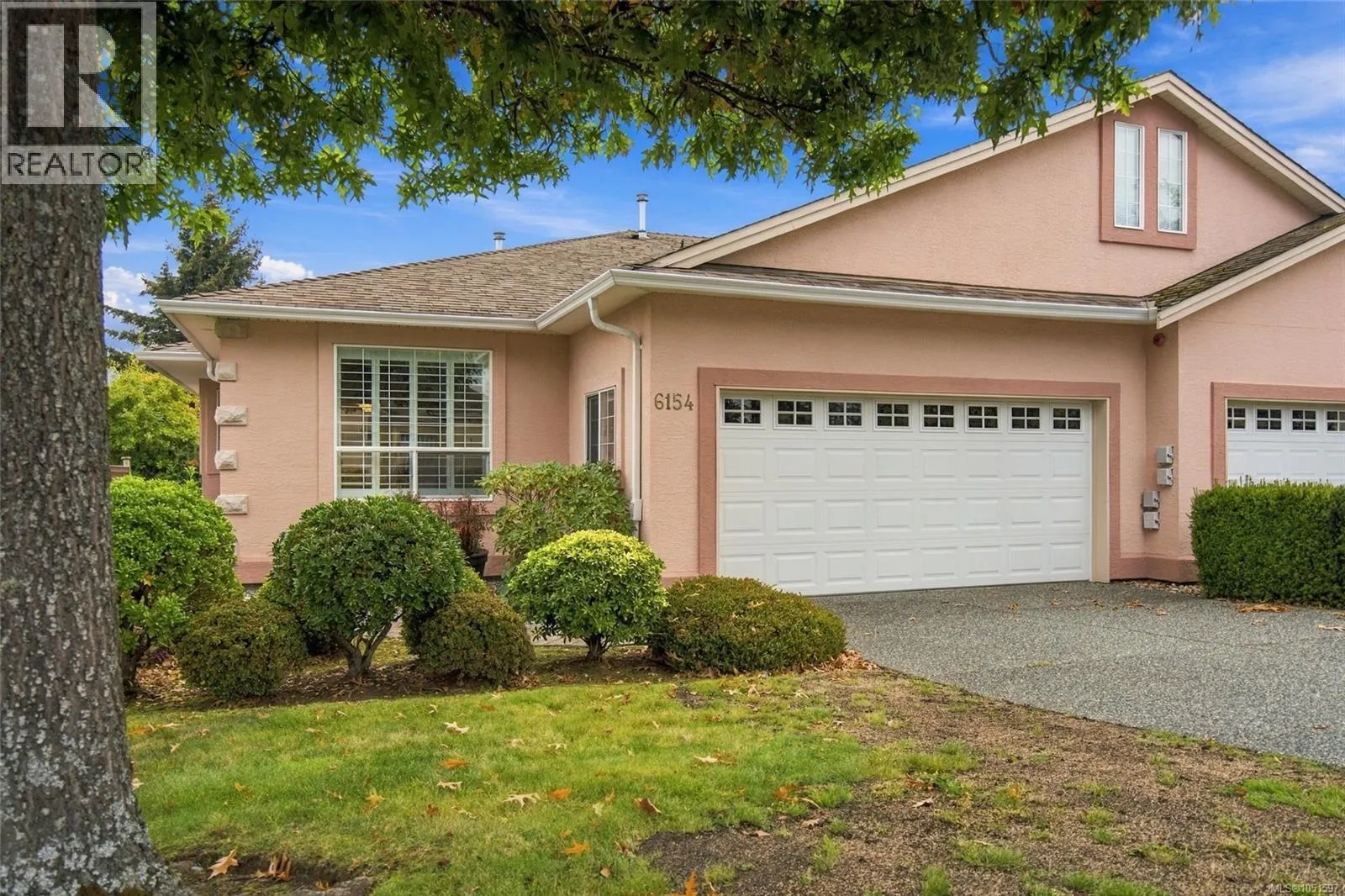 6154 Saturna Ave