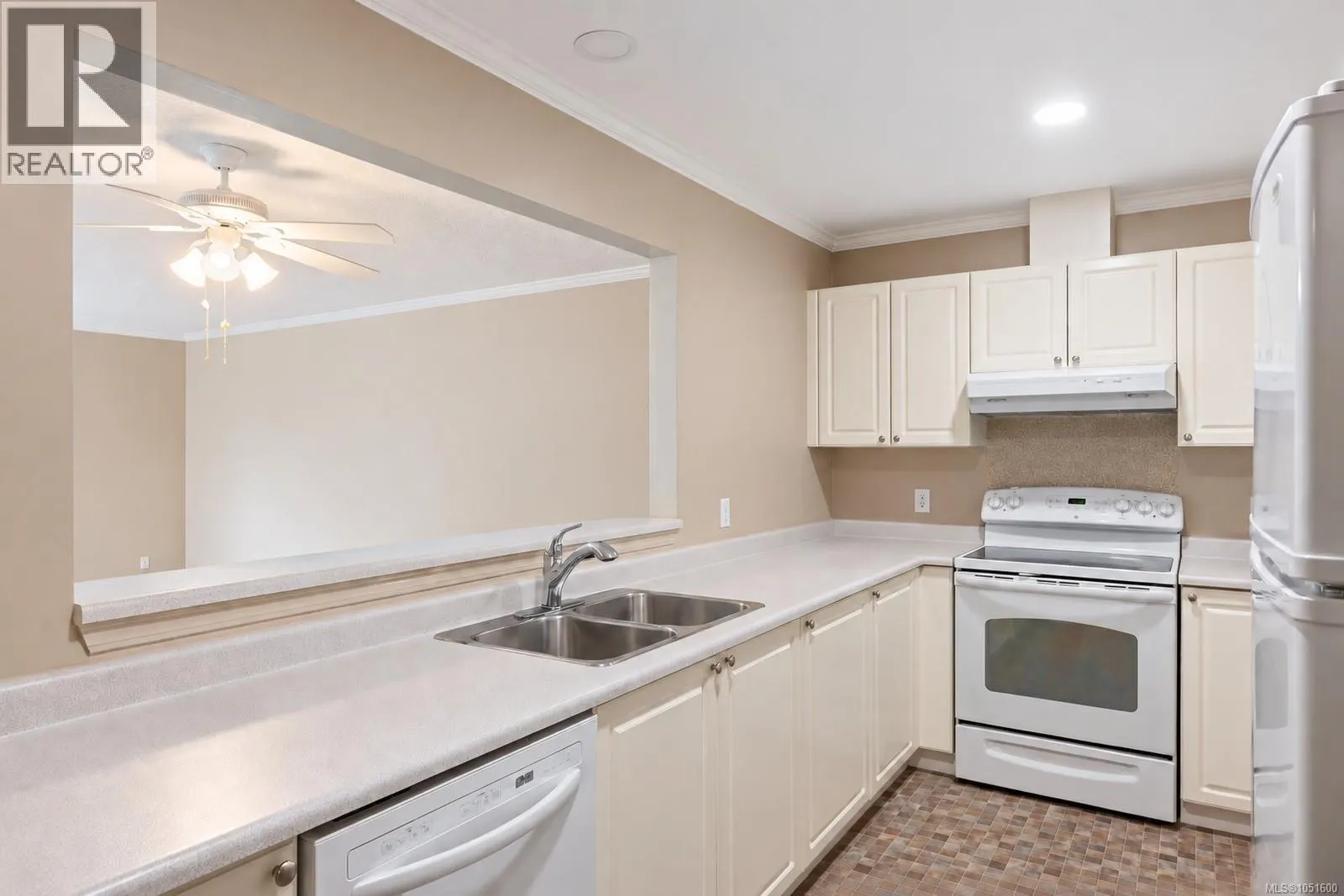 334 2245 James White Blvd