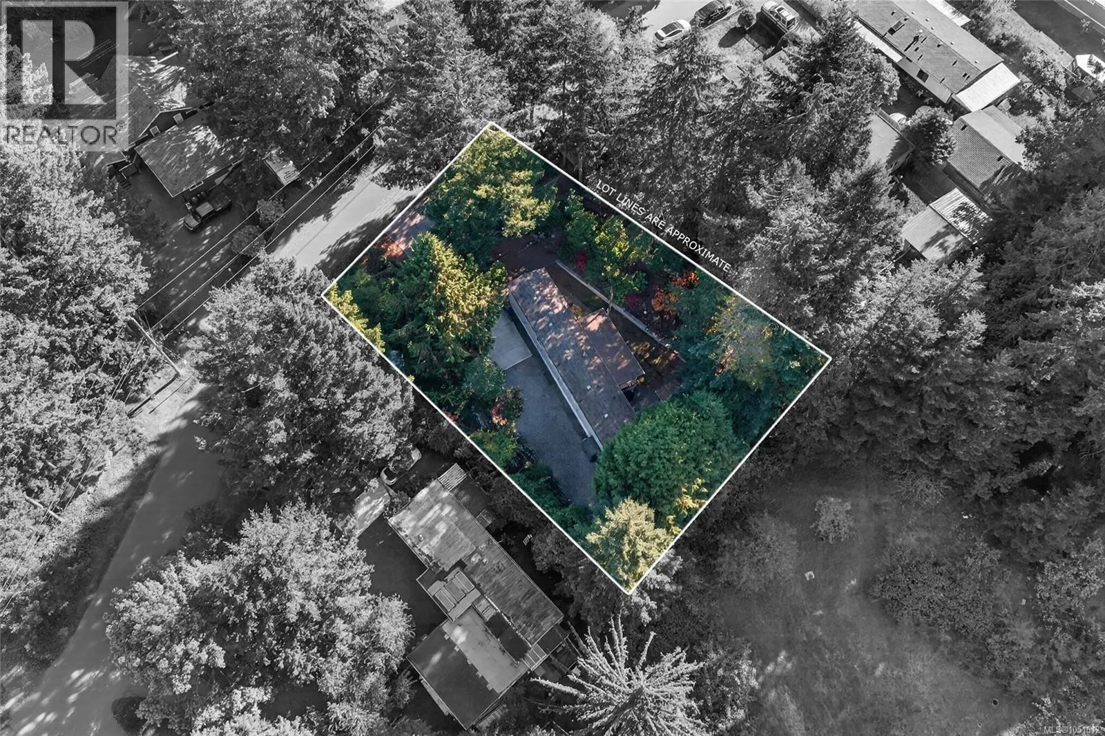 6071 Pine Ridge Cres