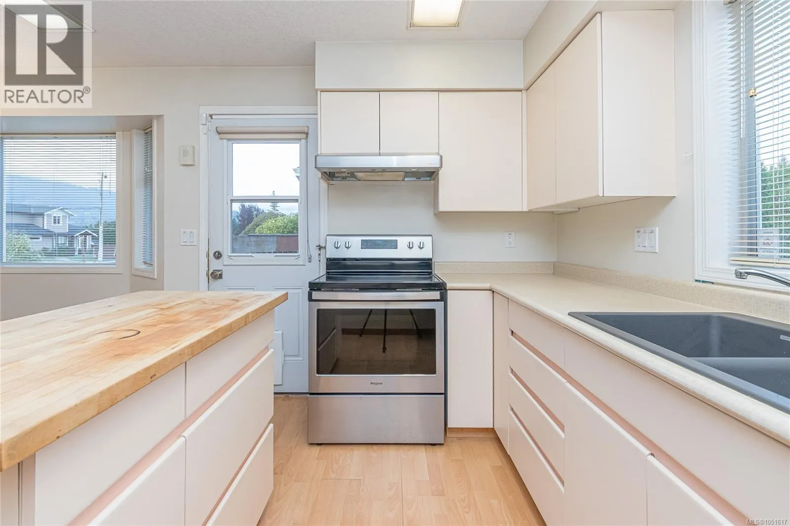 2674 Tamara Dr