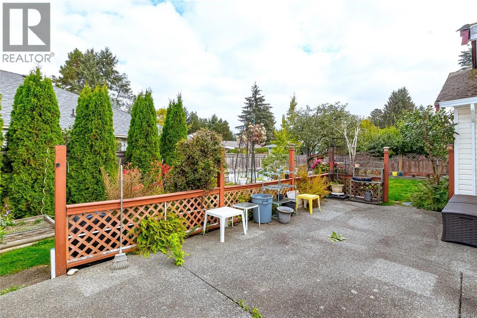 2674 Tamara Dr