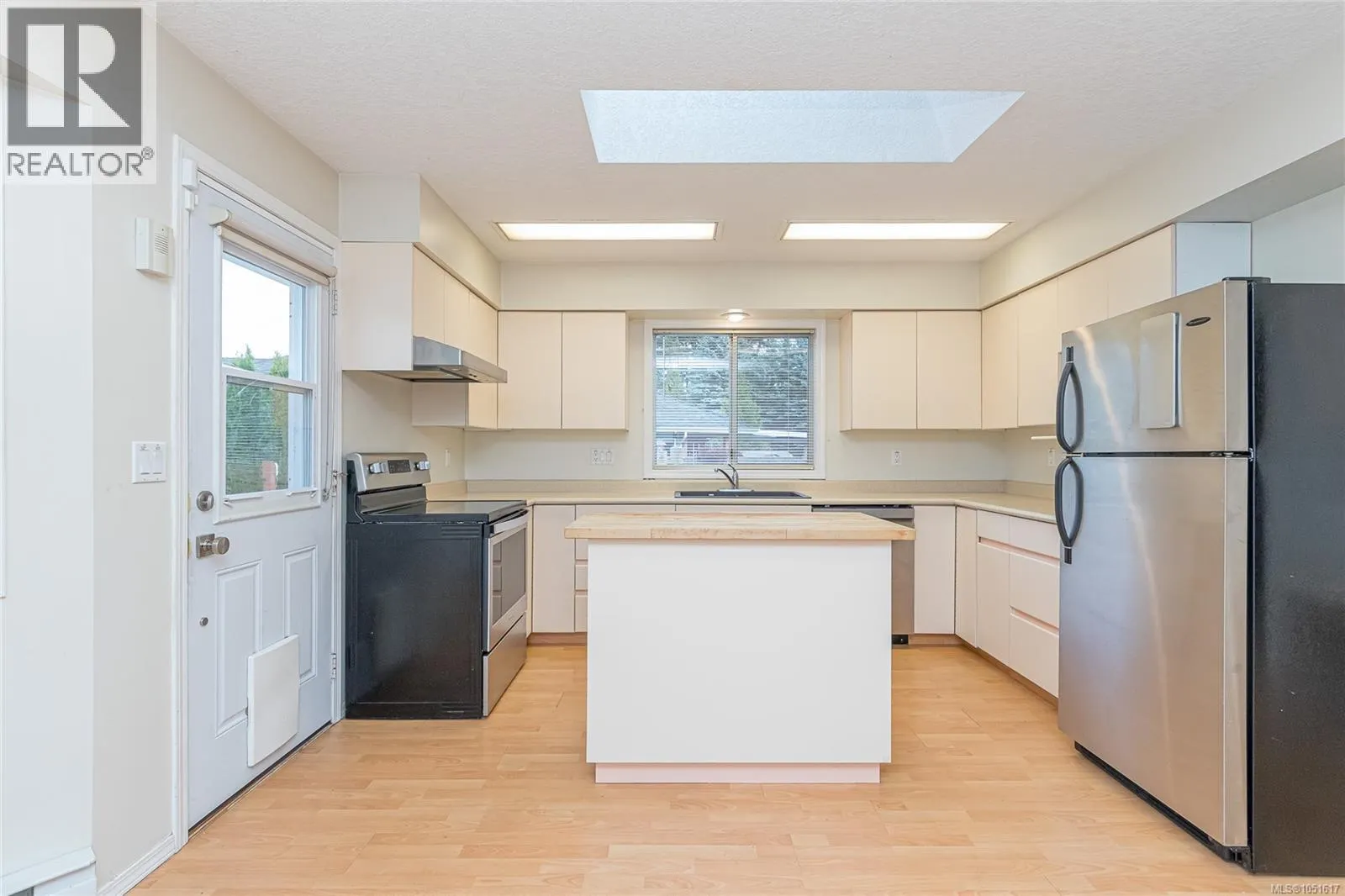 2674 Tamara Dr