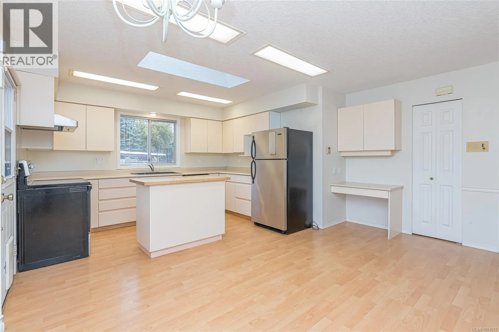 2674 Tamara Dr