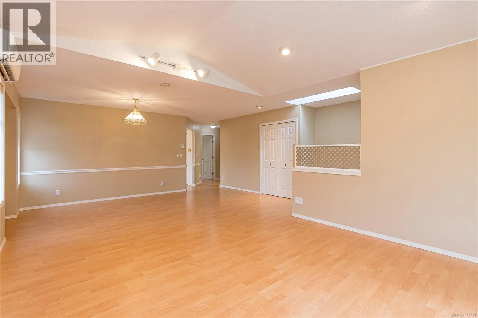2674 Tamara Dr
