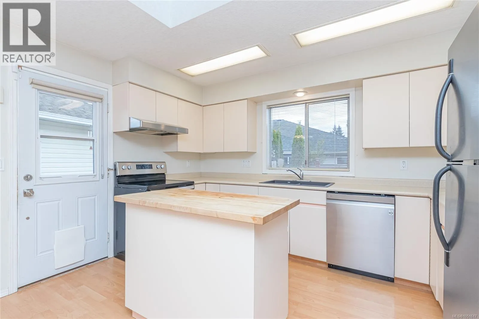2674 Tamara Dr