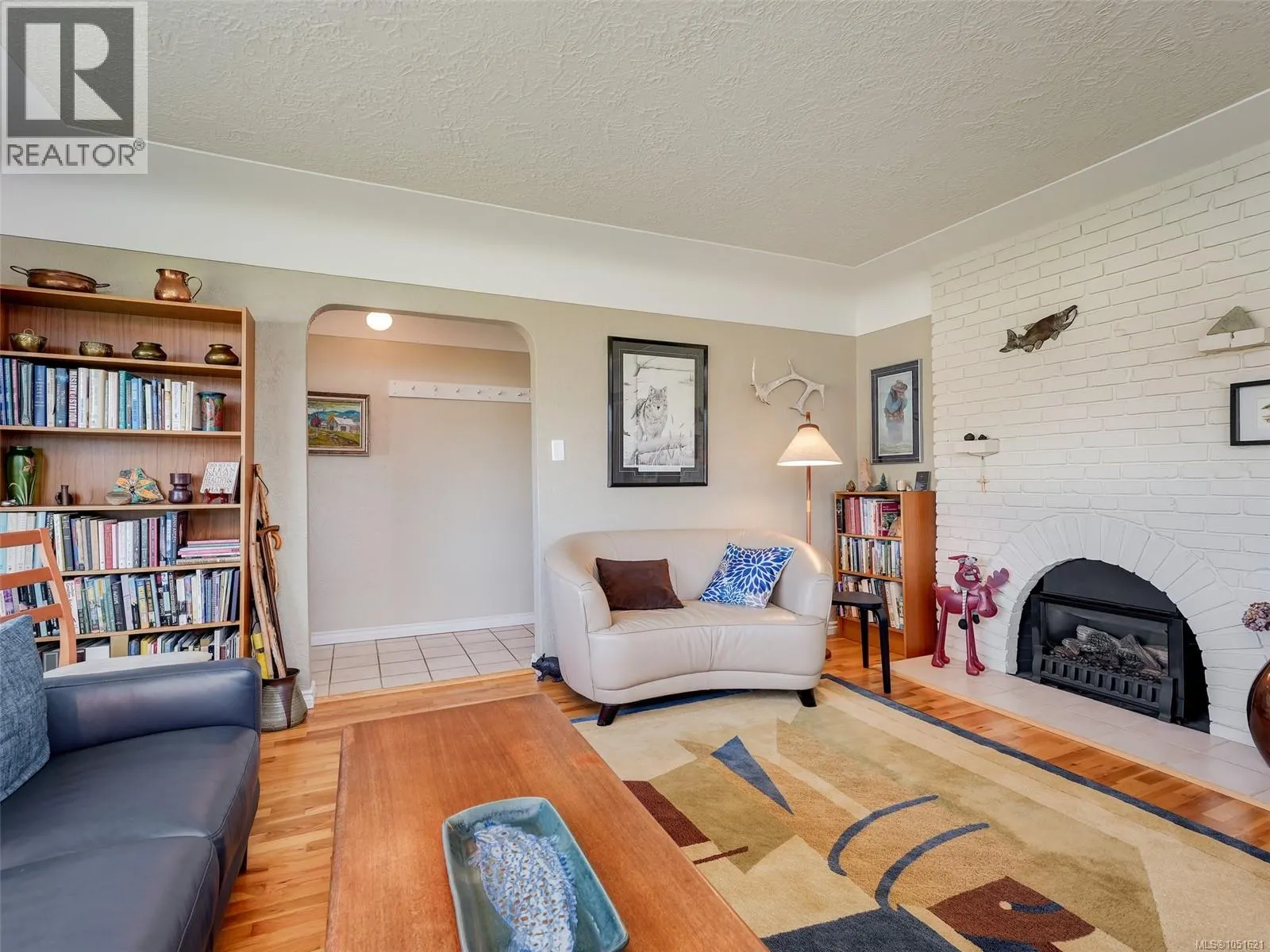 1715 Cedar Ave