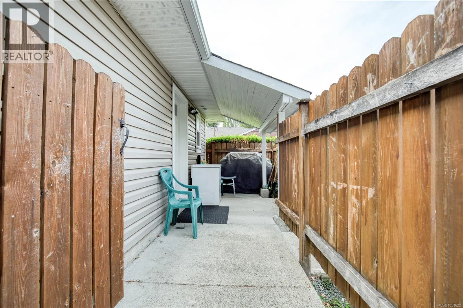 543 Bradley St