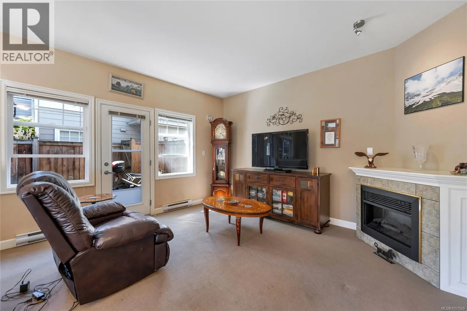 100 2744 Matson Rd