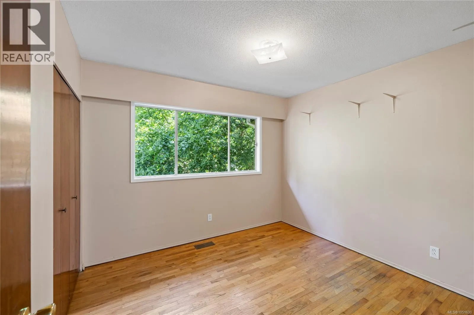 2999 King Richard Dr