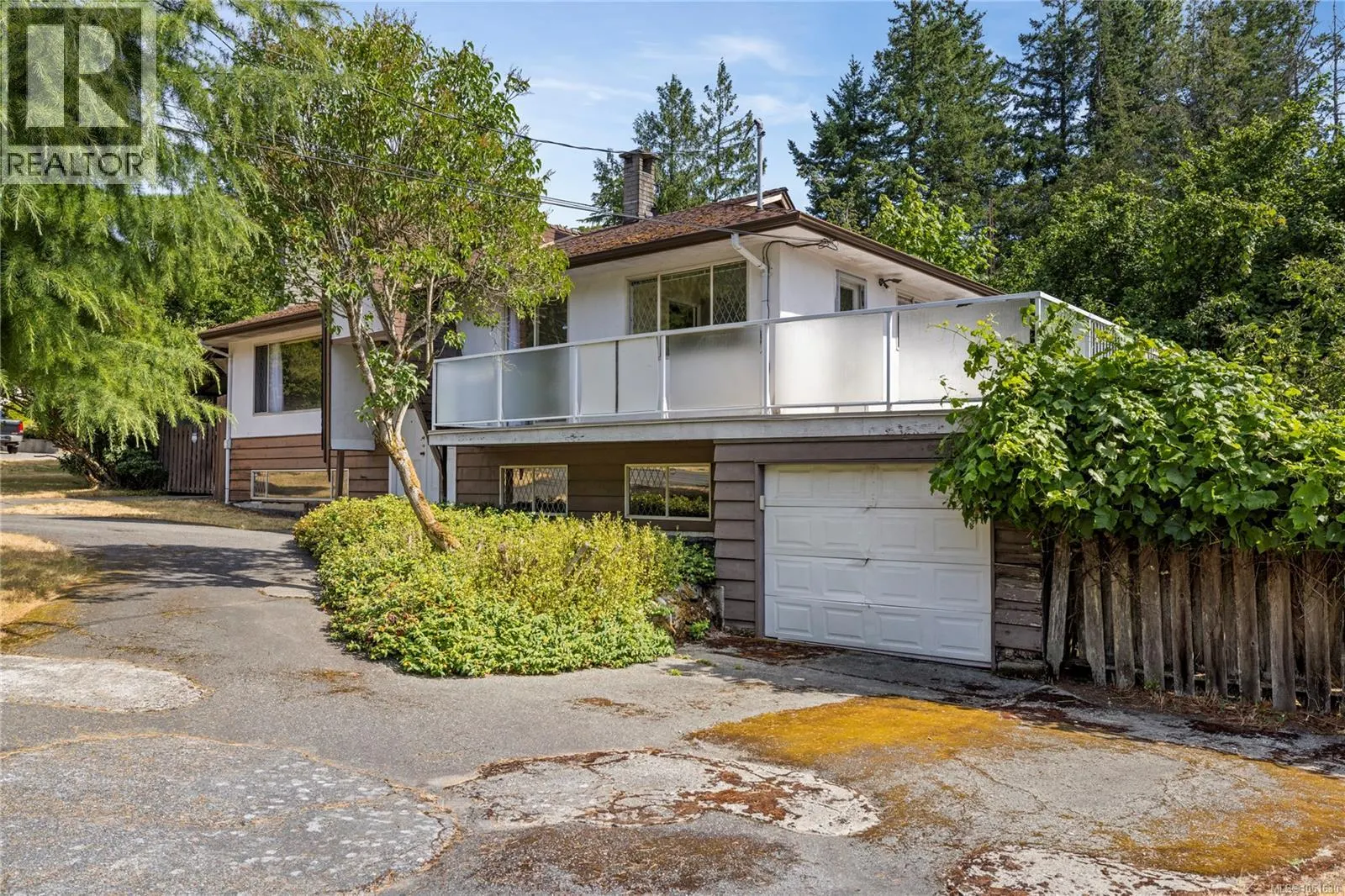2999 King Richard Dr