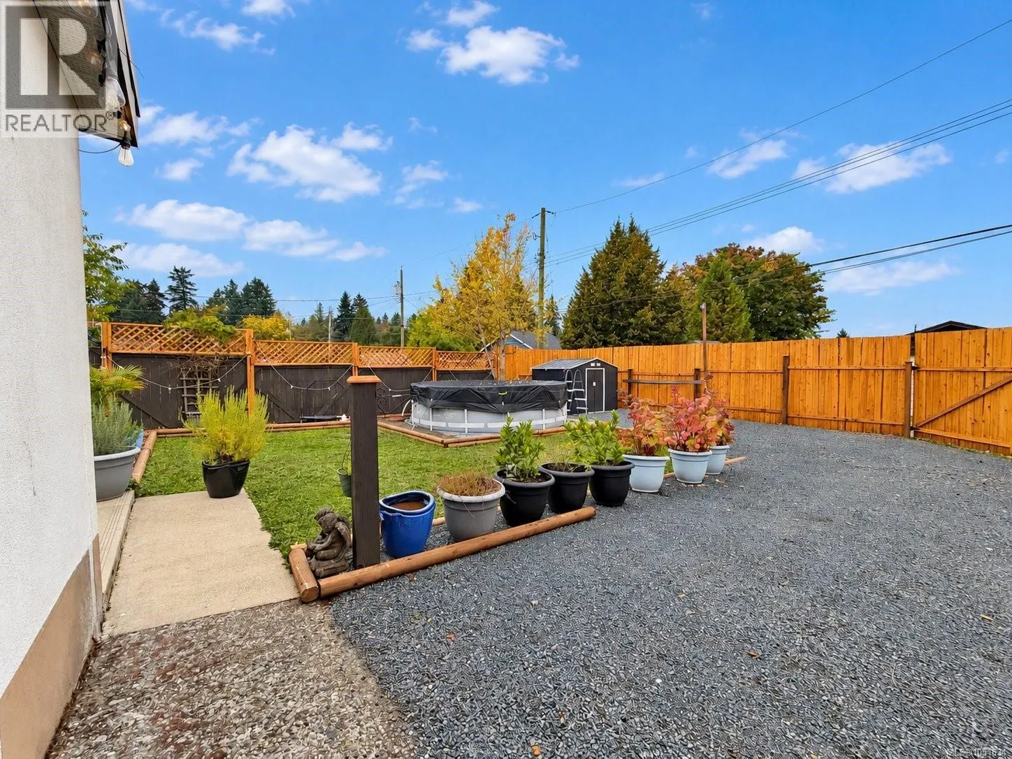 3586 10th Ave