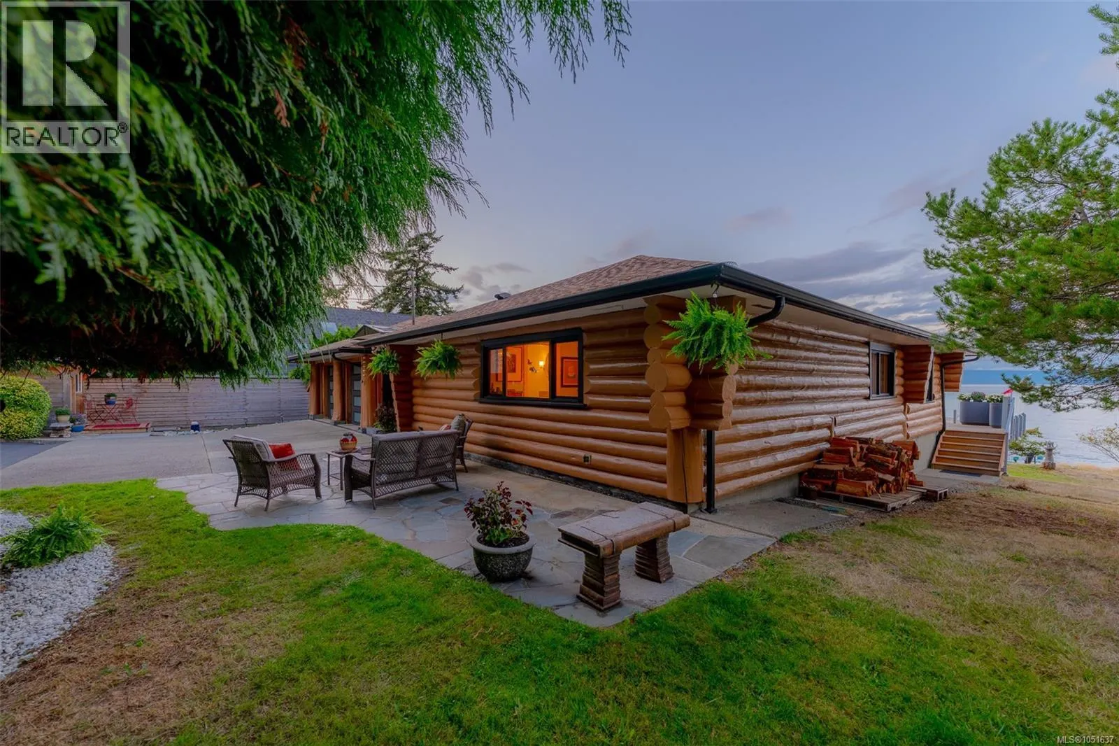 1388 Reef Rd