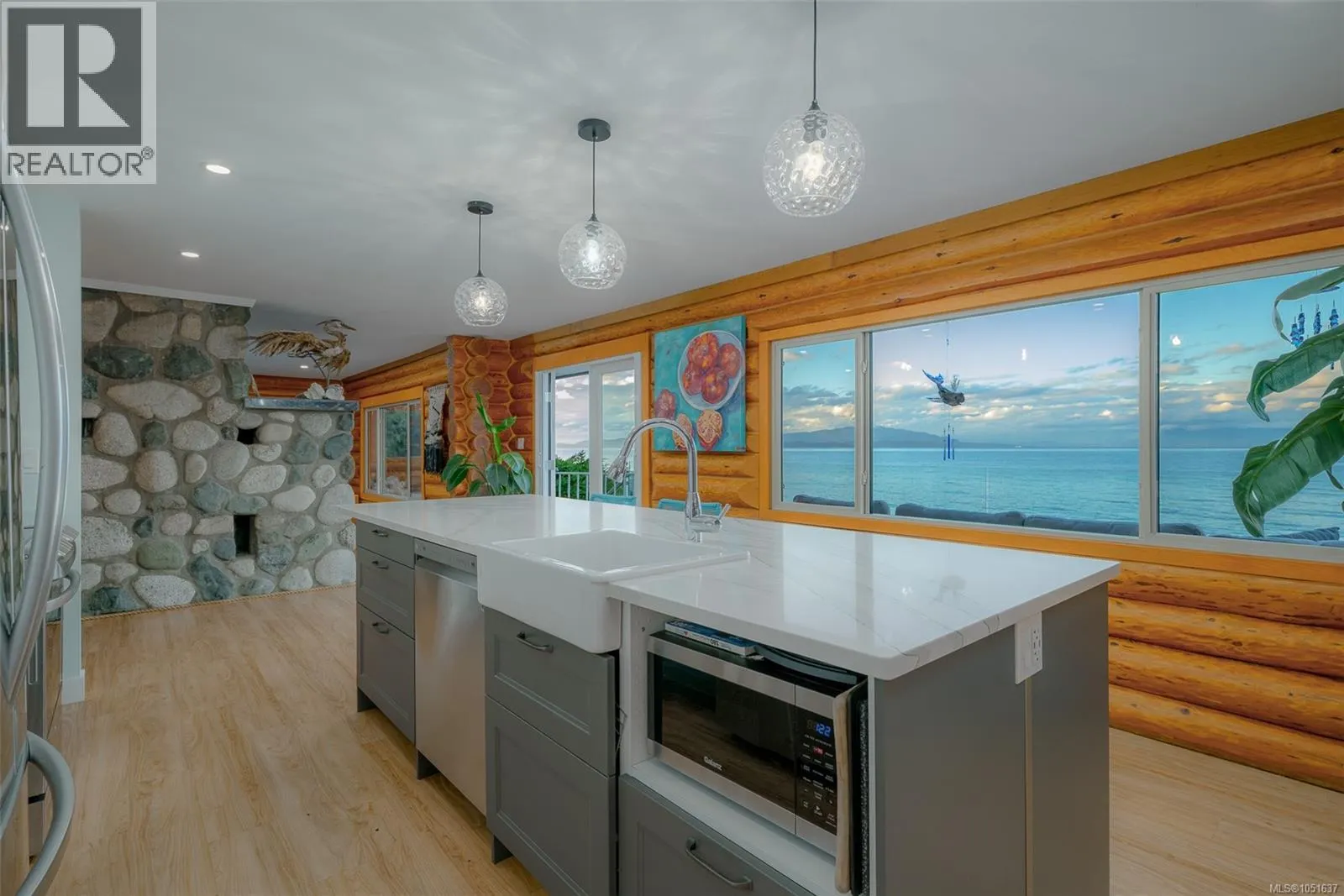 1388 Reef Rd