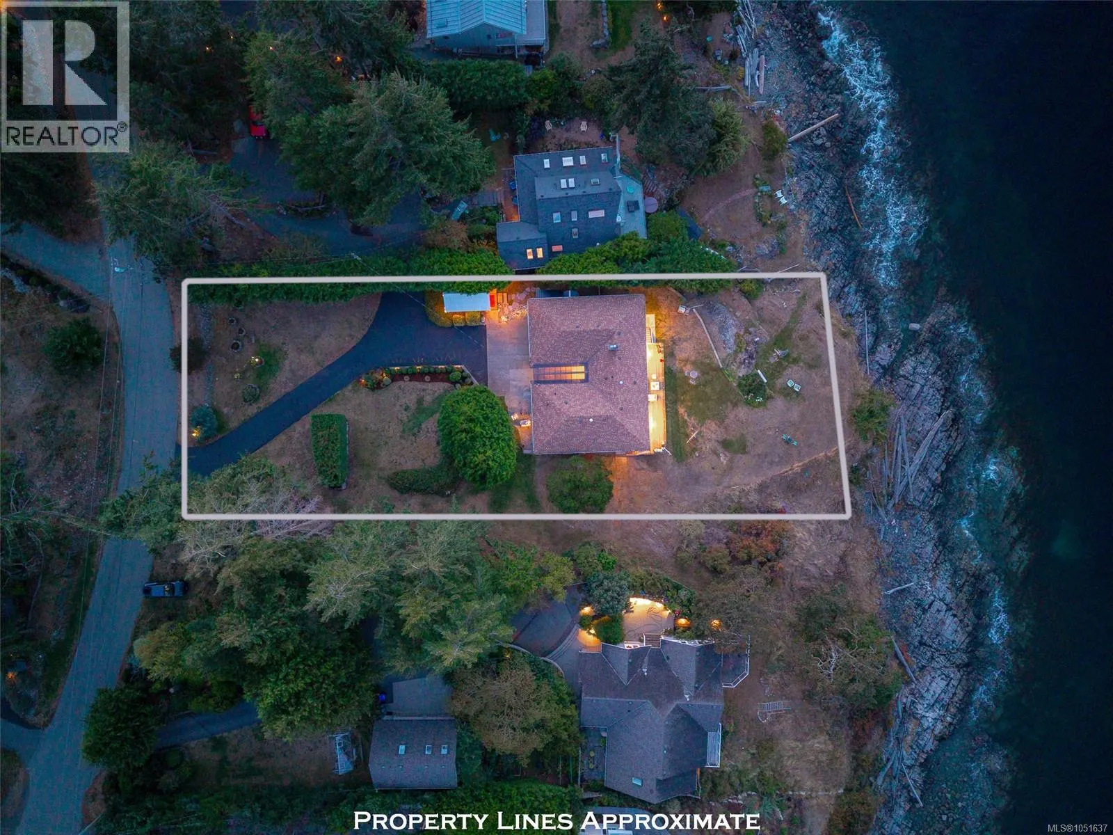 1388 Reef Rd