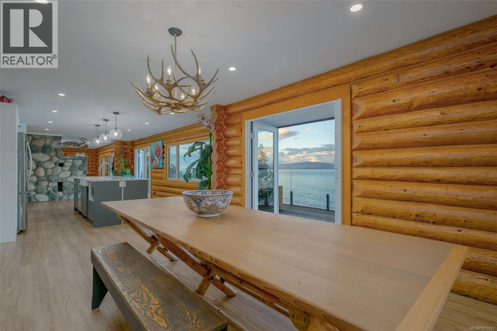 1388 Reef Rd