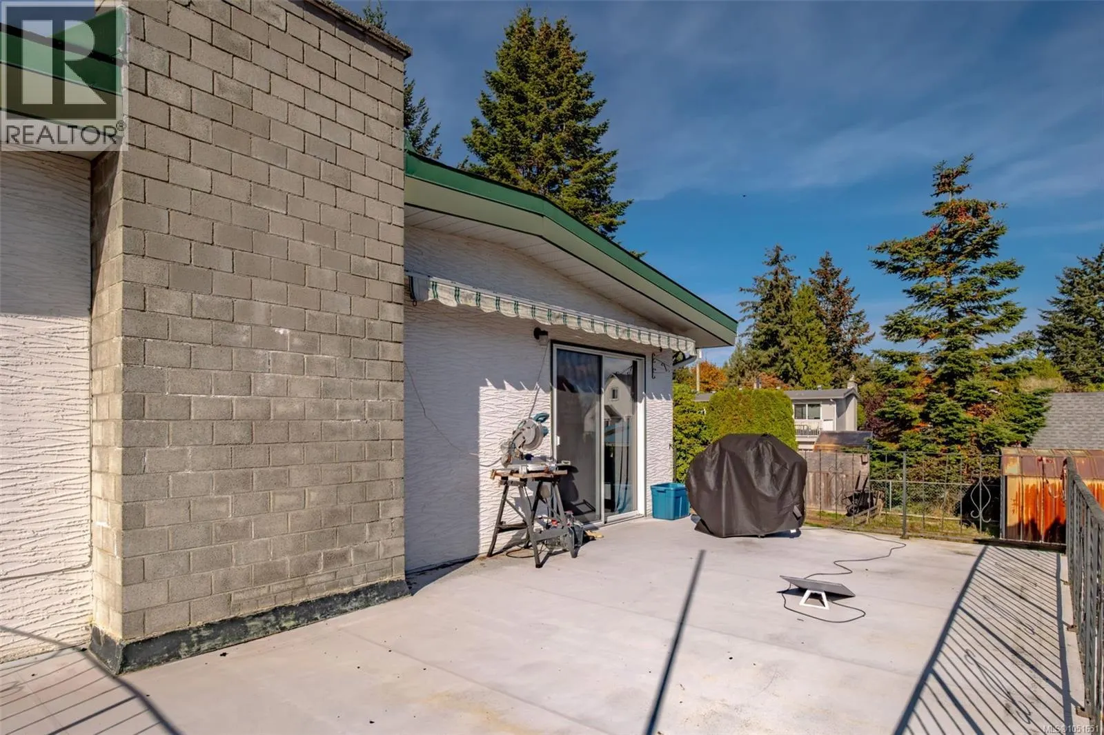 2895 Josephine St
