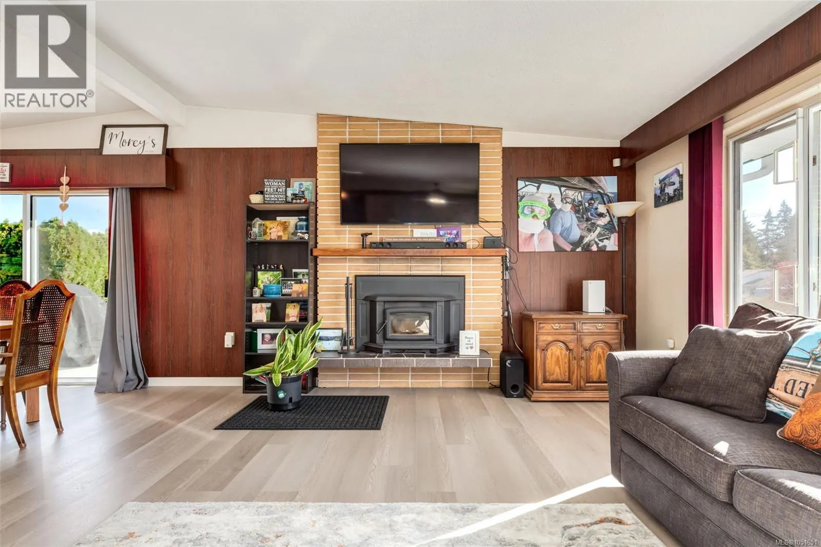2895 Josephine St