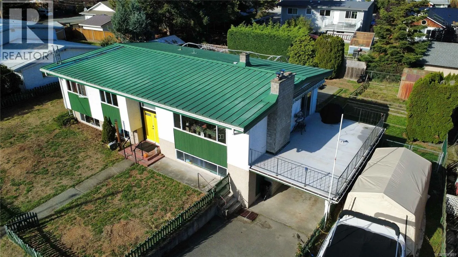 2895 Josephine St