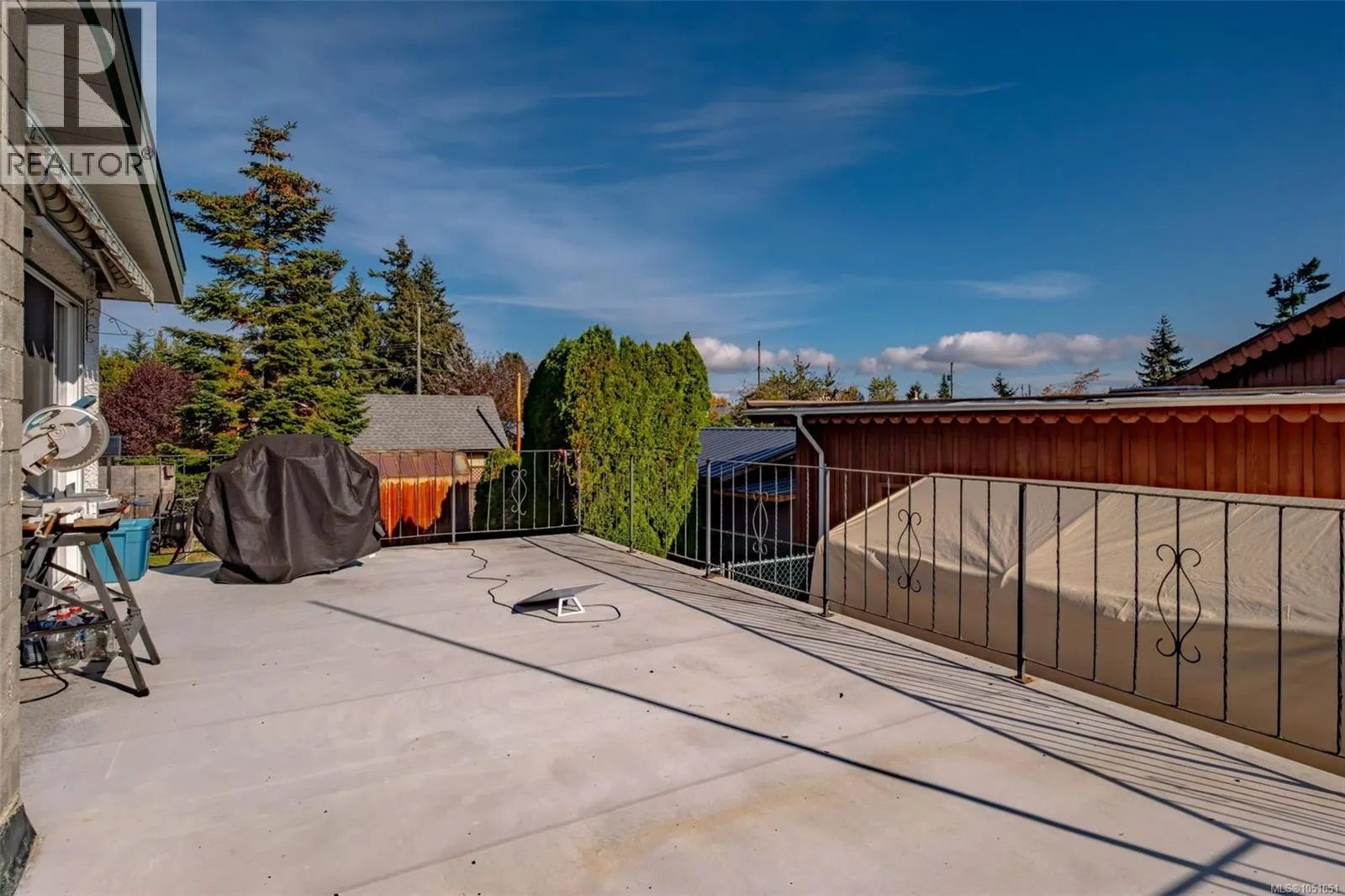 2895 Josephine St