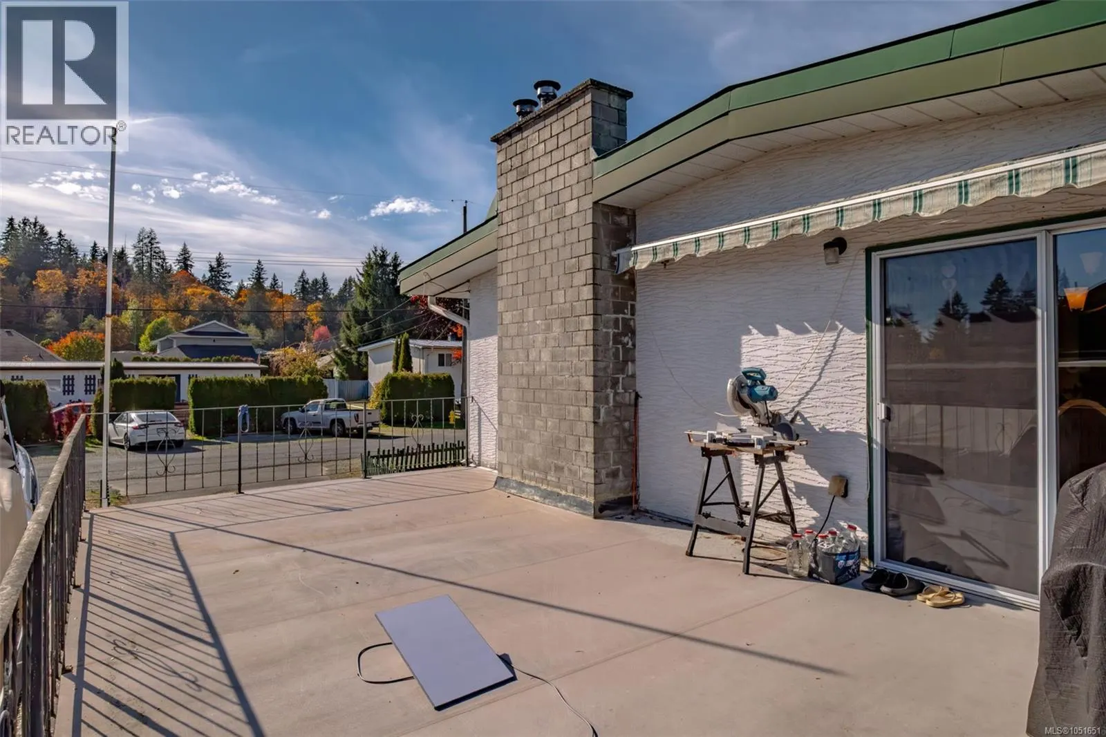 2895 Josephine St